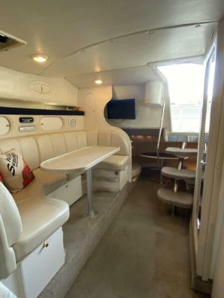2000 Rinker 