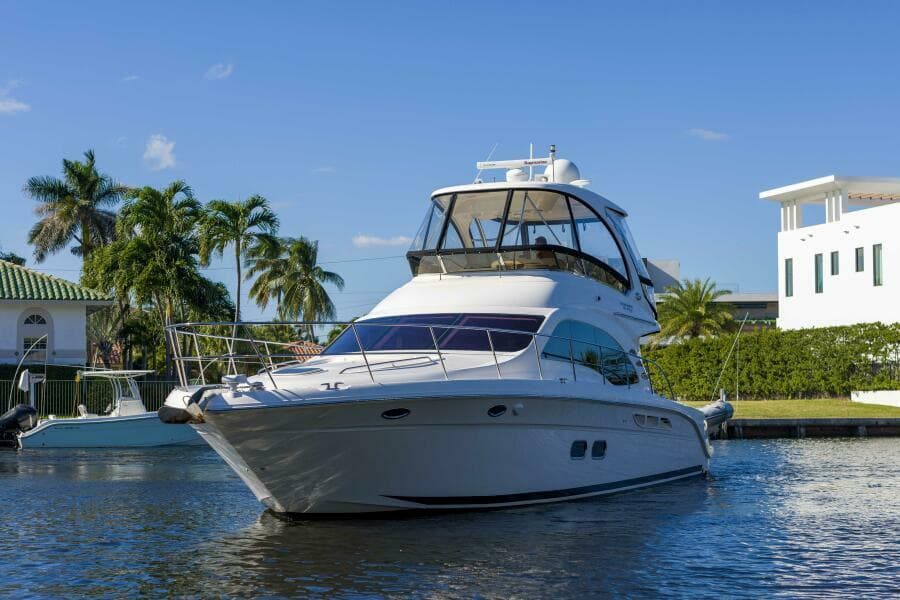 2013 Sea Ray 520 Sedan Bridge