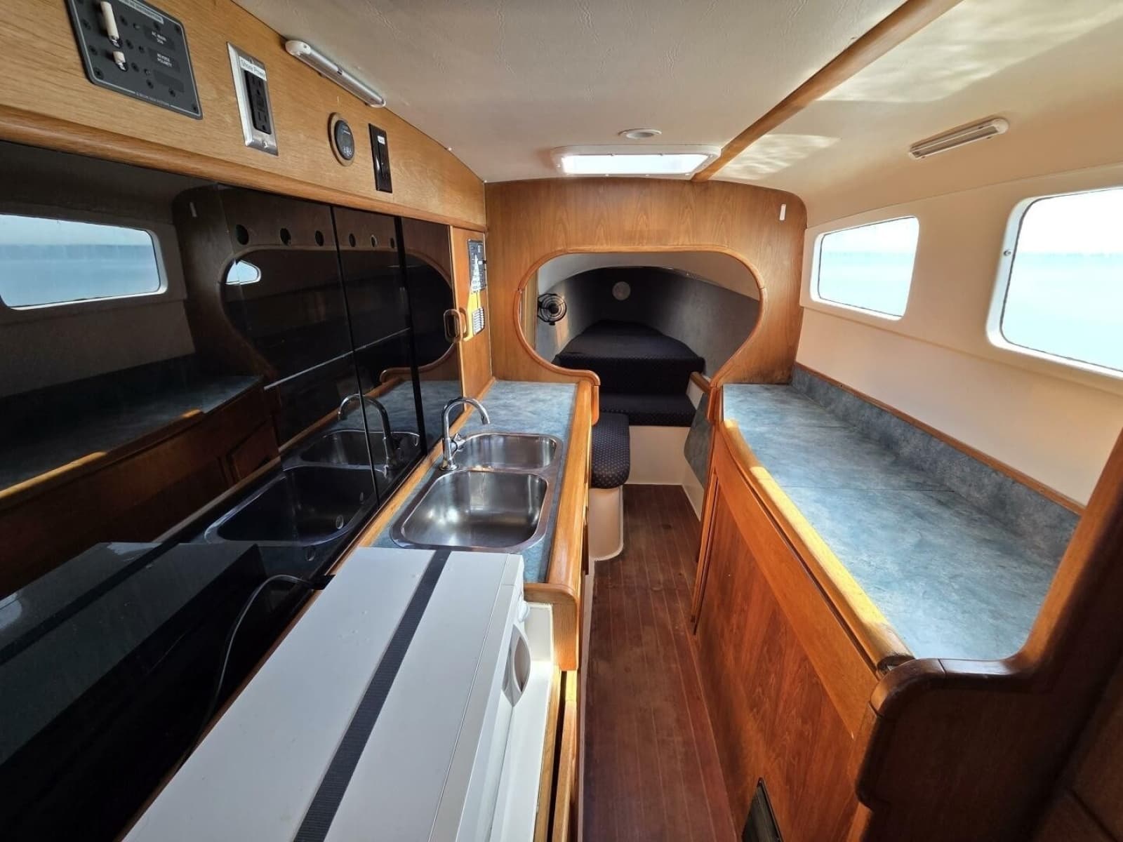 1997 Seawind 1000