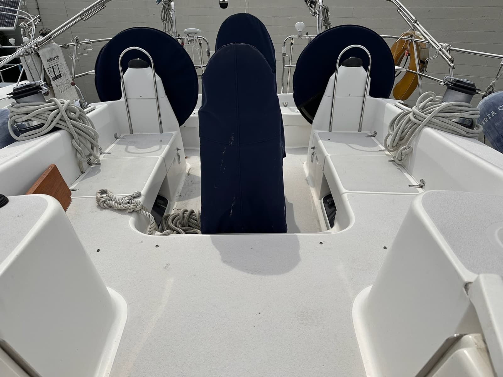 2002 Catalina 470