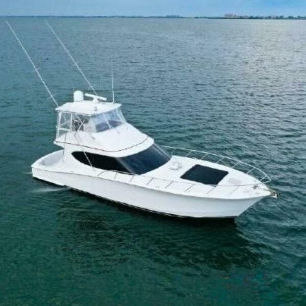 2013 Hatteras GT54