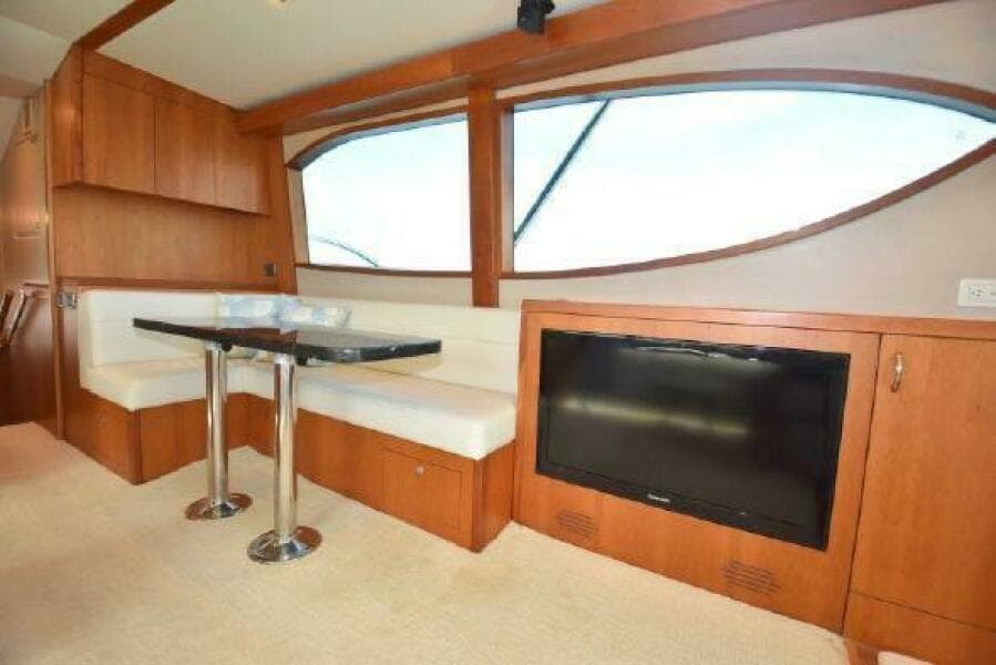 2013 Hatteras GT54