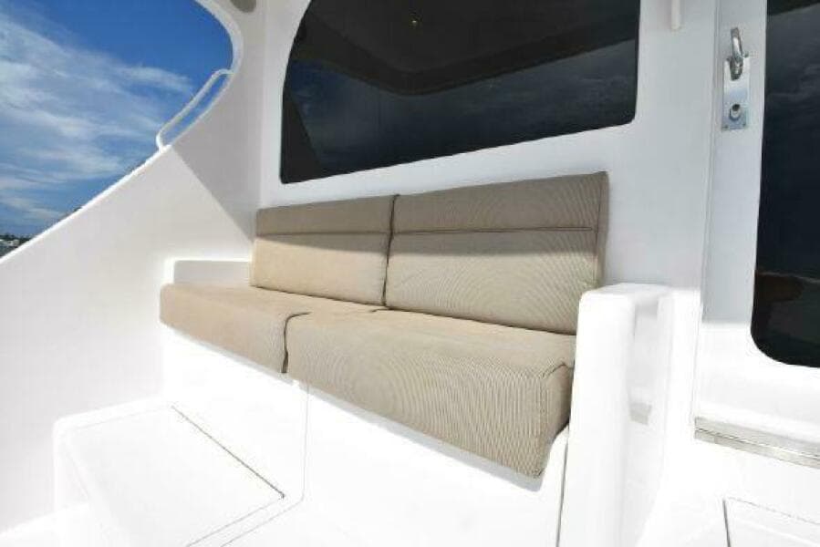 2013 Hatteras GT54