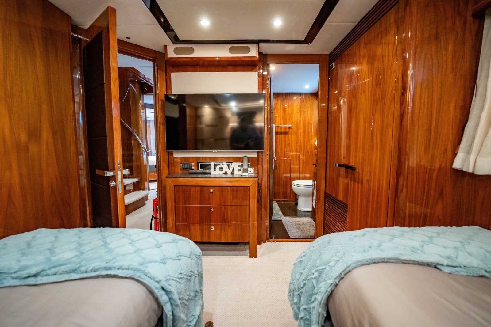 2010 Sunseeker 34 Metre Yacht