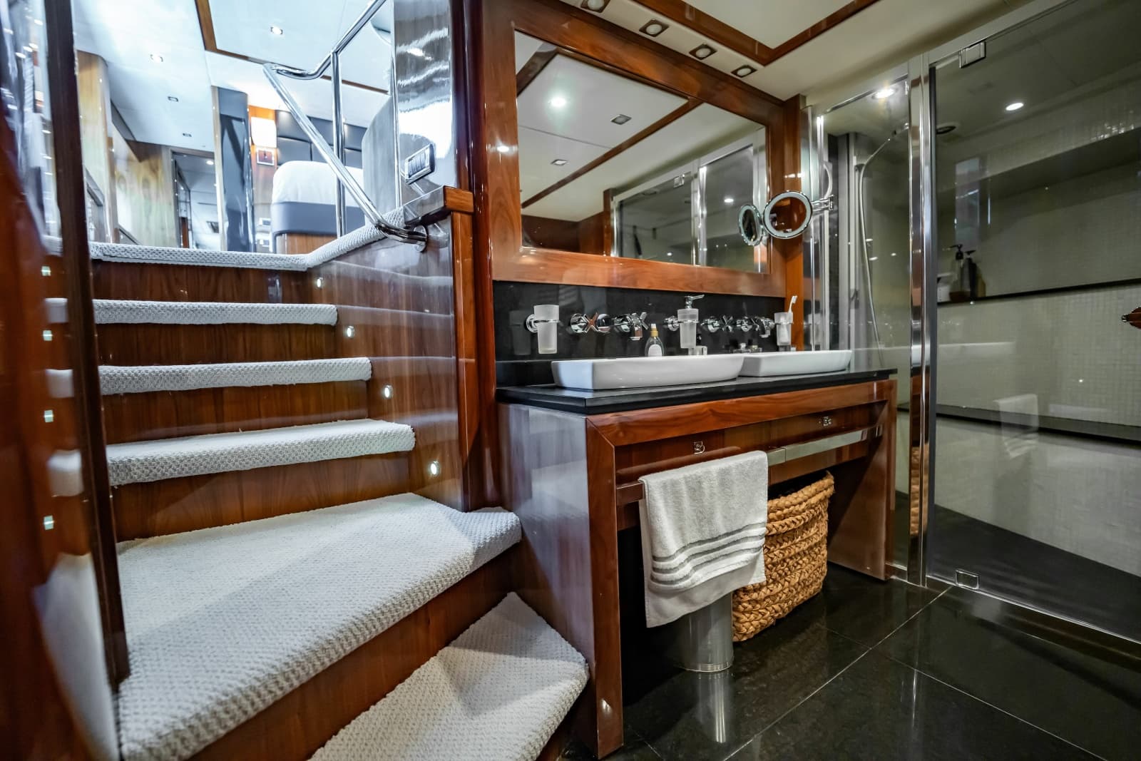 2010 Sunseeker 34 Metre Yacht
