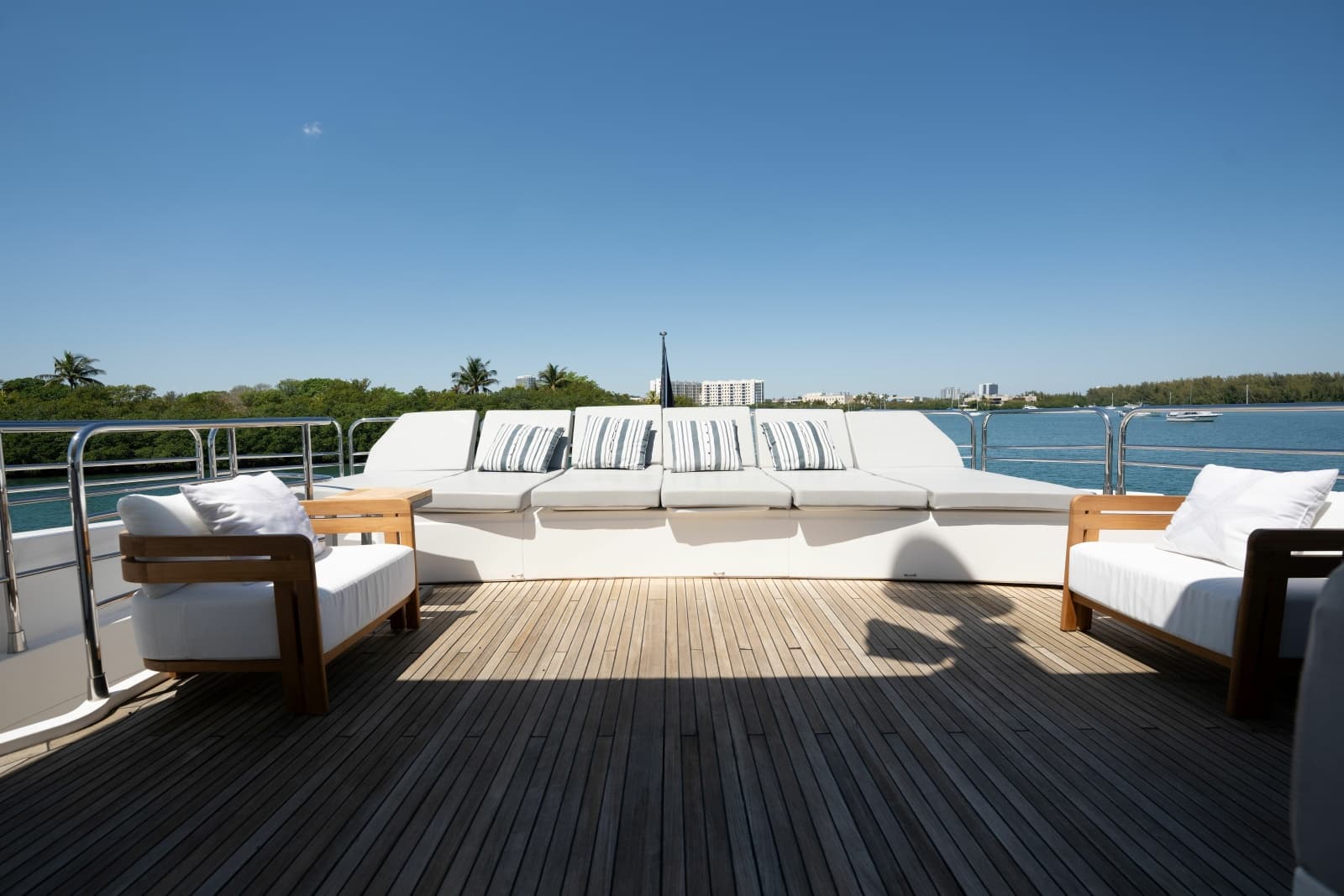 2010 Sunseeker 34 Metre Yacht