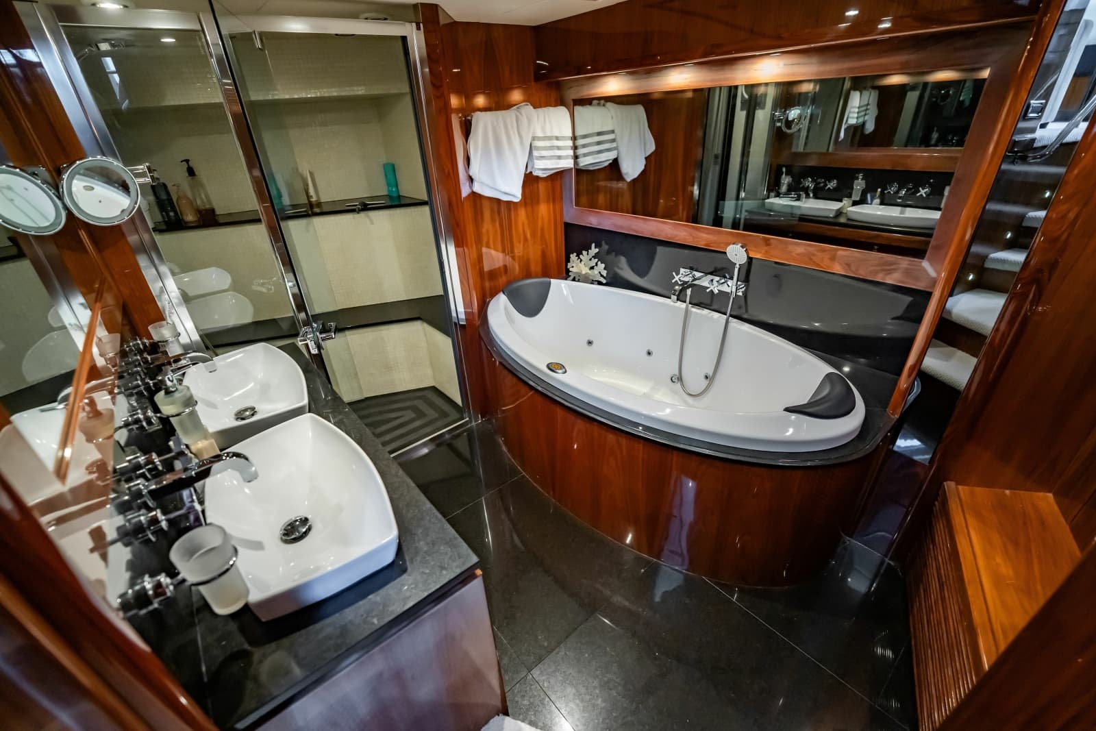 2010 Sunseeker 34 Metre Yacht
