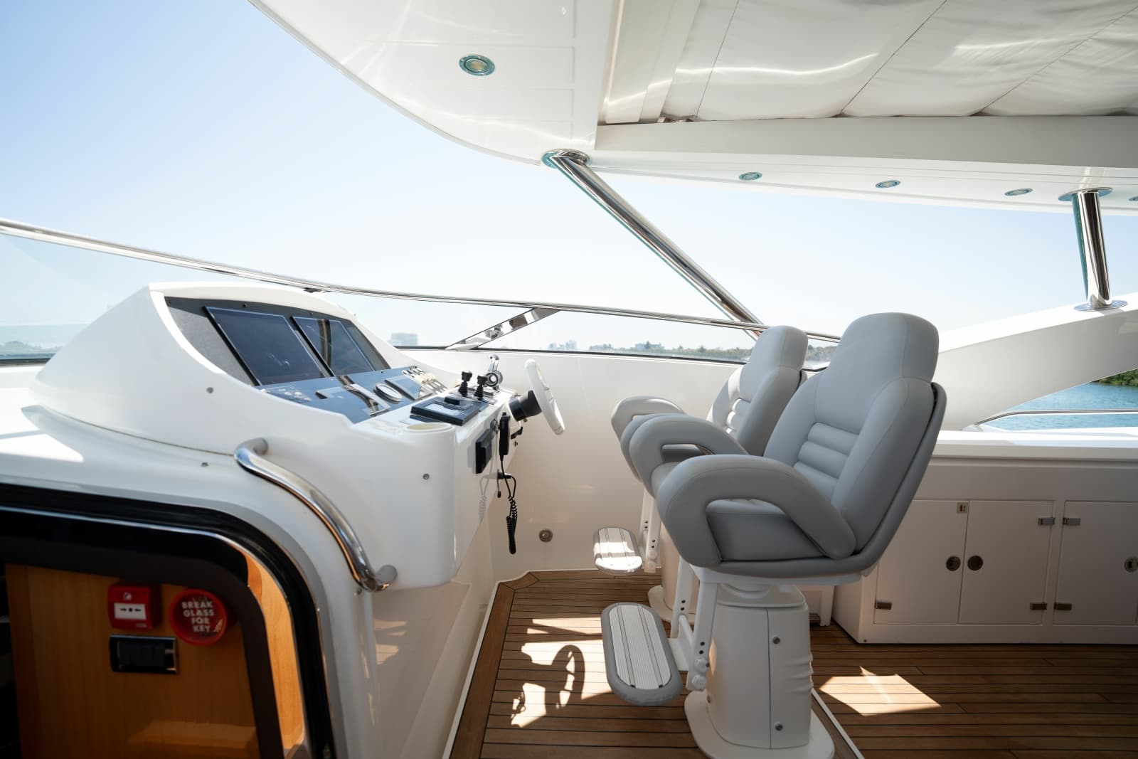 2010 Sunseeker 34 Metre Yacht