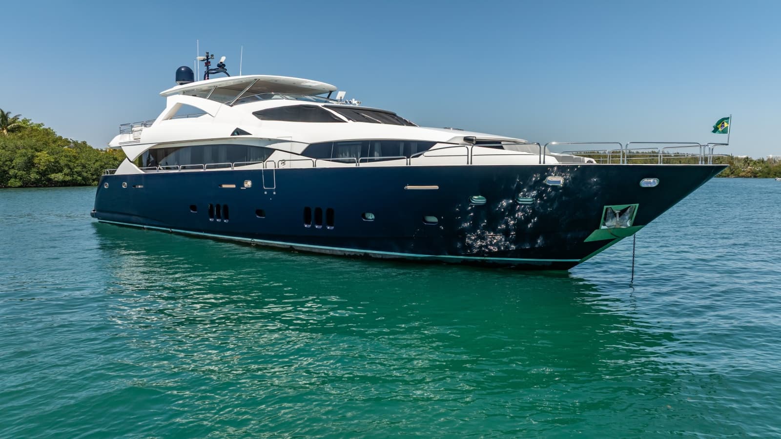 2010 Sunseeker 34 Metre Yacht