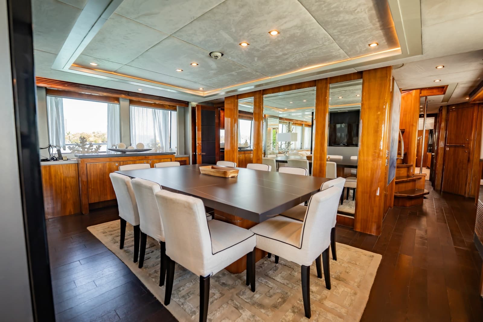 2010 Sunseeker 34 Metre Yacht