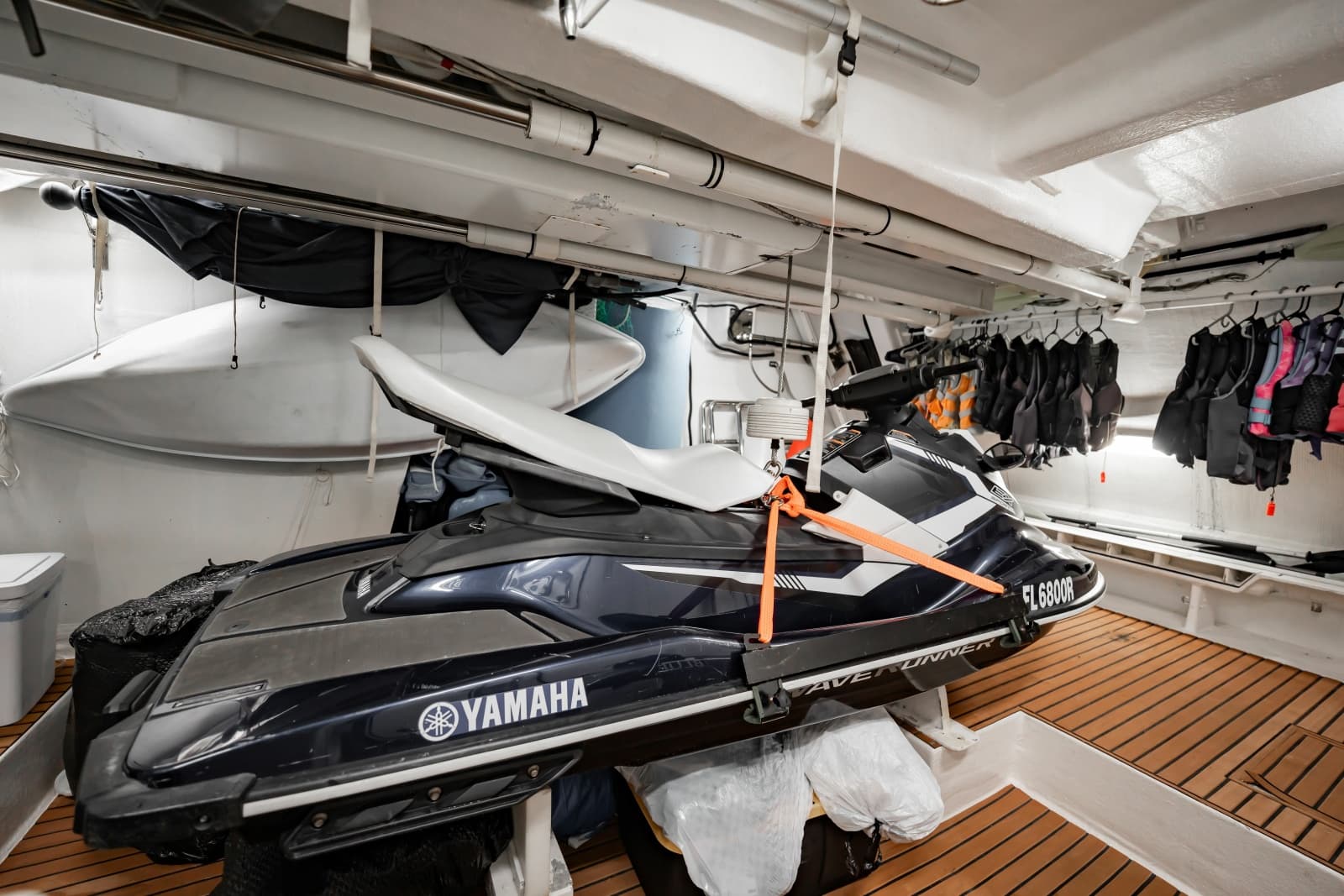 2010 Sunseeker 34 Metre Yacht