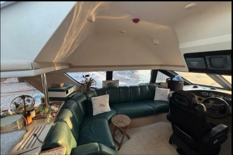 1998 Carver 530 Voyager