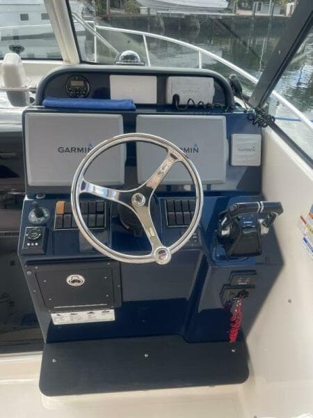2014 Pursuit OS 315