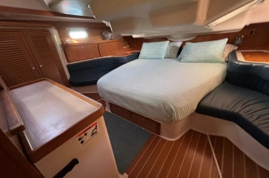 2004 Catalina 400