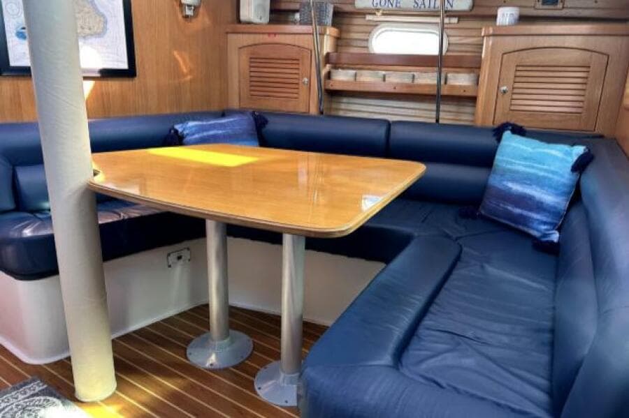 2004 Catalina 400