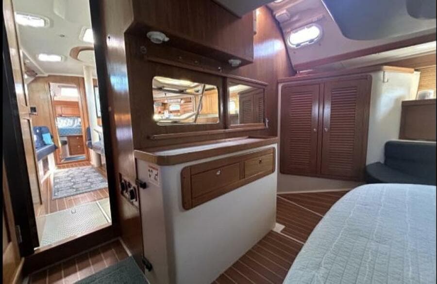 2004 Catalina 400