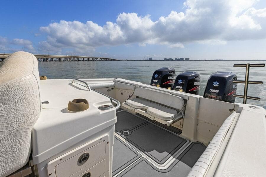 Triple Suzuki 300hp