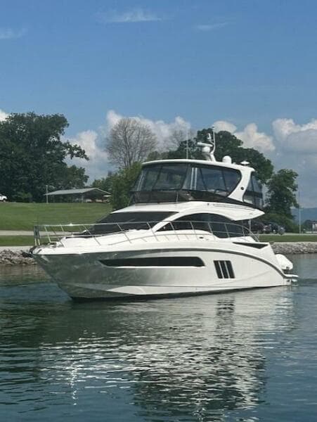 2016 Sea Ray 510 FLY