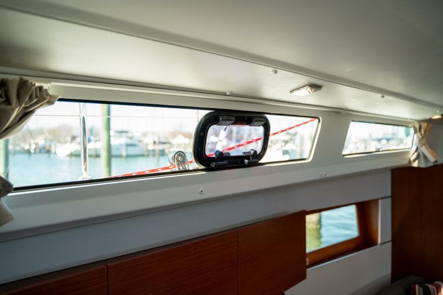 2019 Beneteau Oceanis 38.1