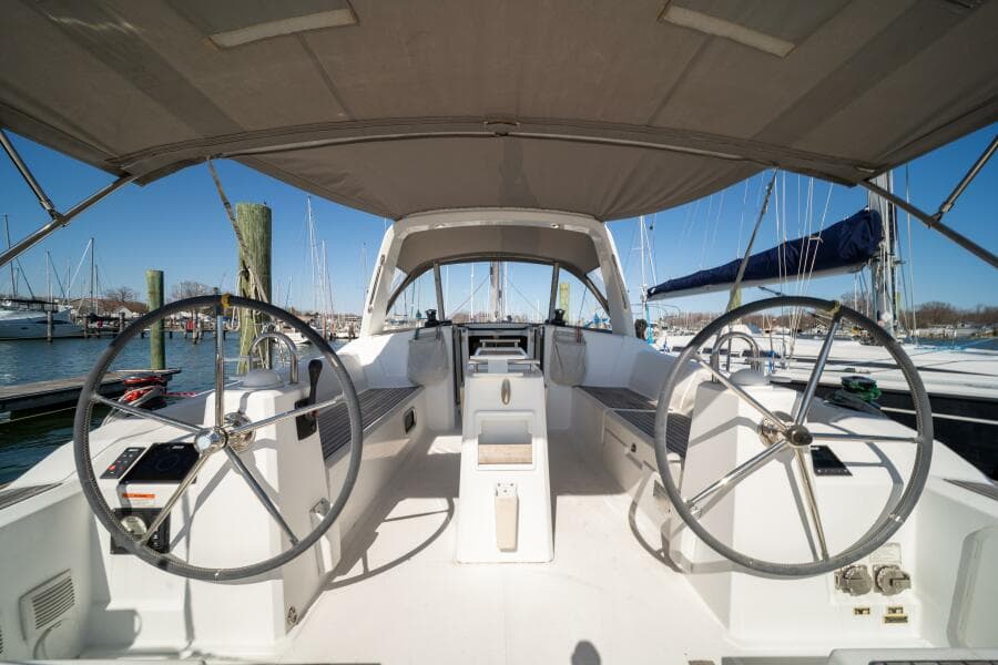 2019 Beneteau Oceanis 38.1