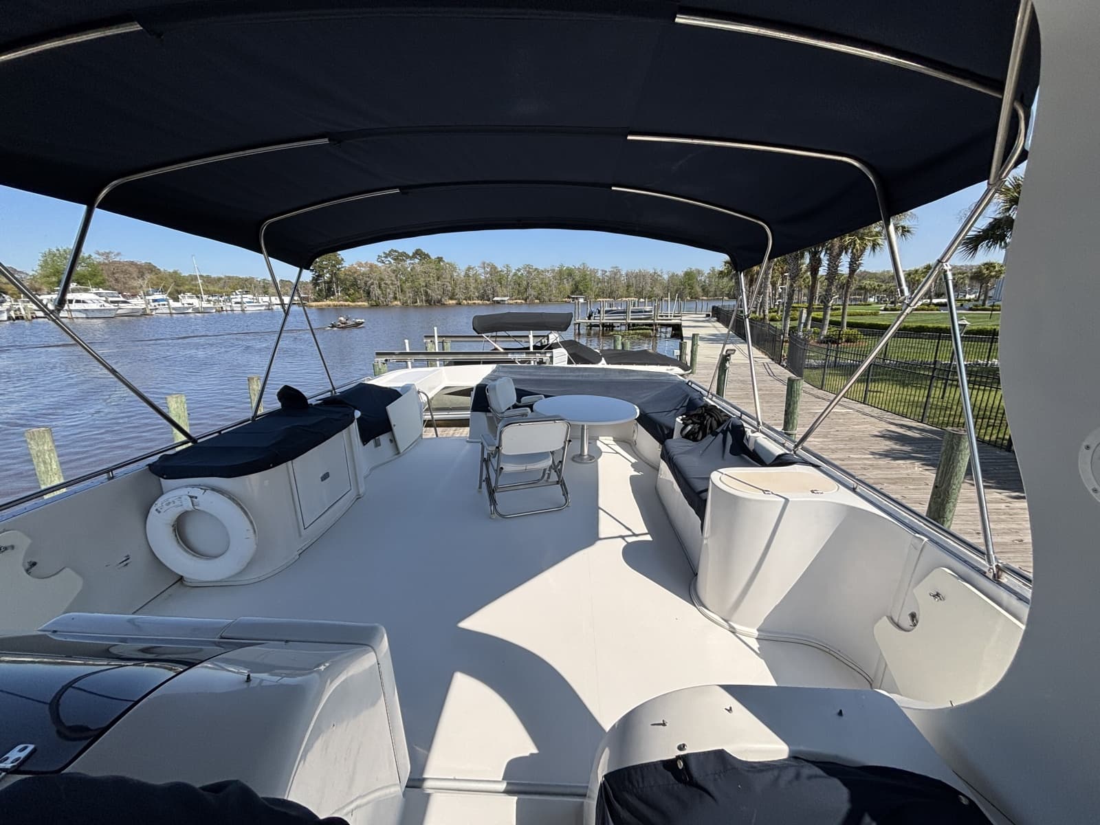 2007 Bluewater 5200