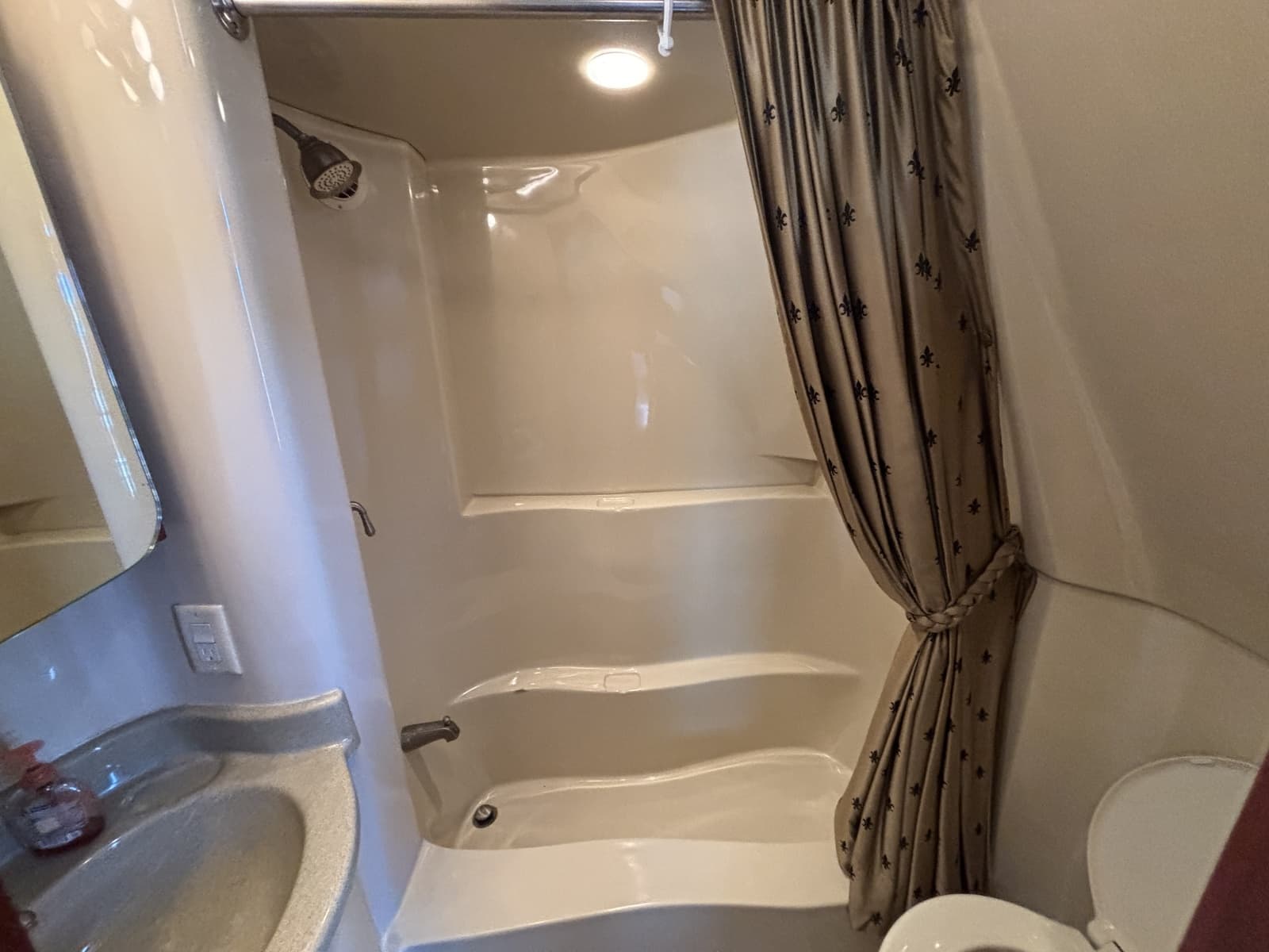 2007 Bluewater 5200
