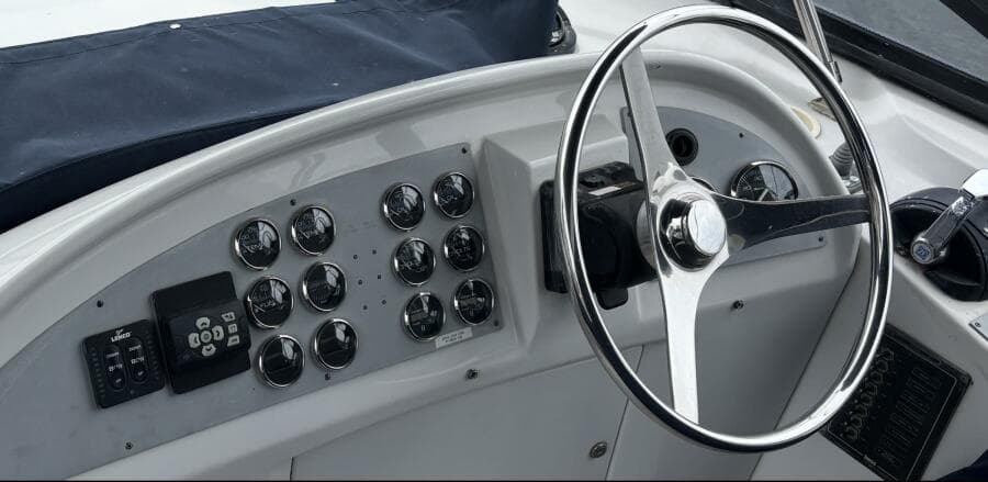 2007 Bluewater 5200