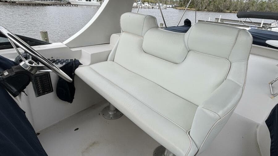 2007 Bluewater 5200