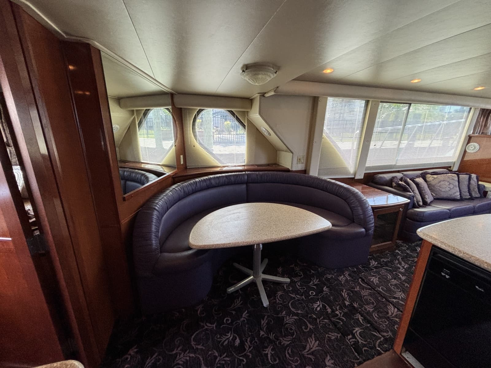 2007 Bluewater 5200