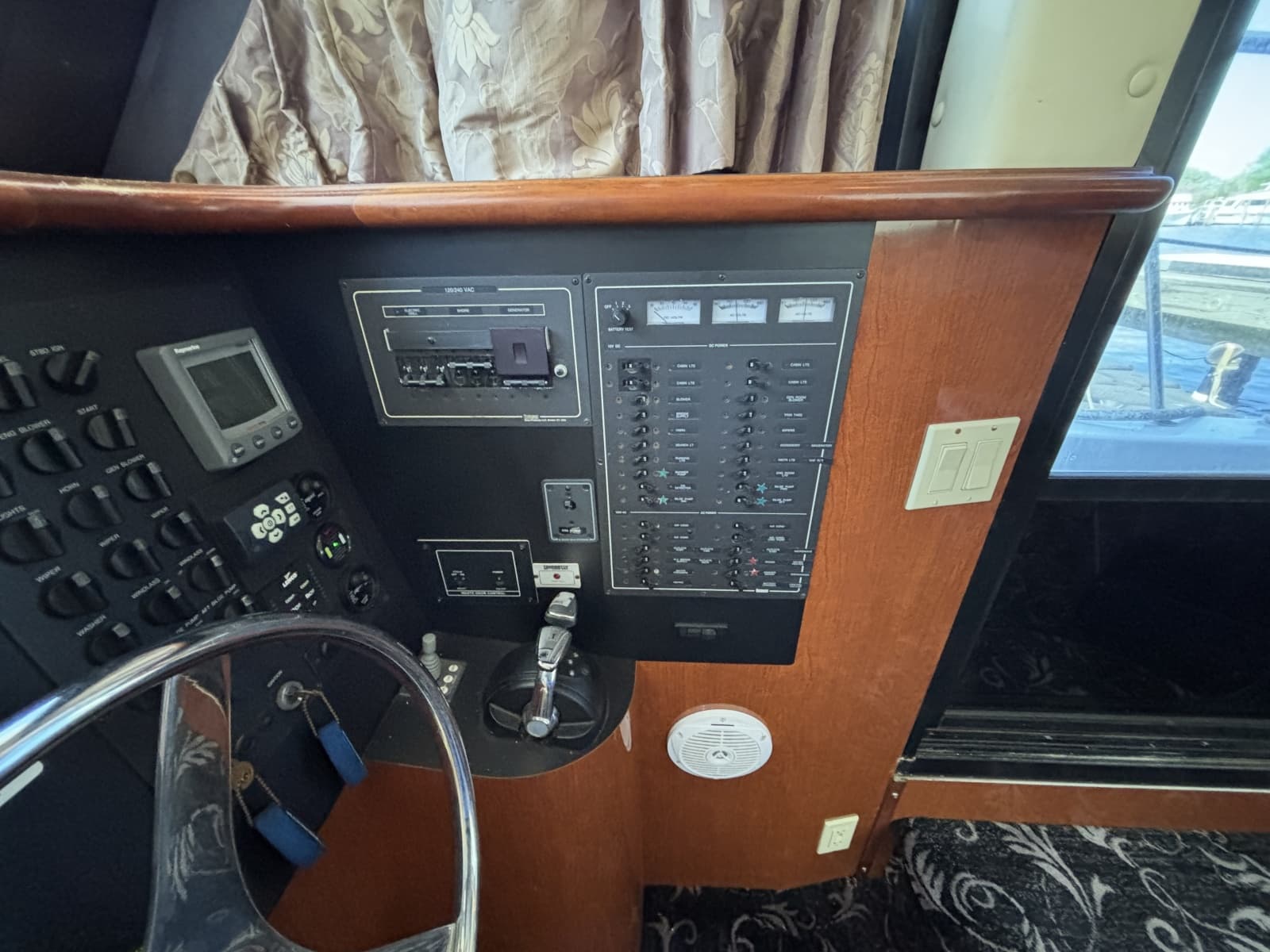 2007 Bluewater 5200