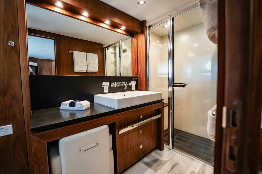 2011 Sunseeker 34 Metre Yacht