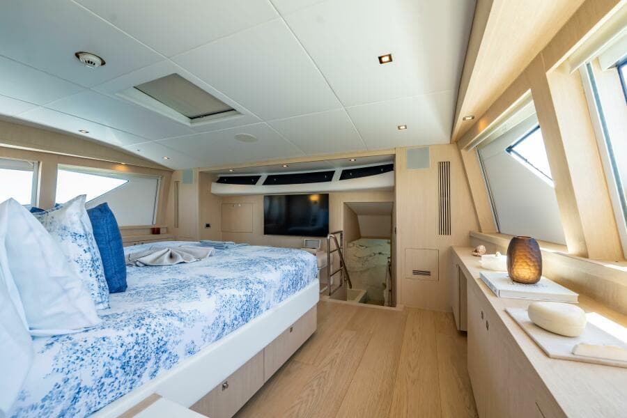 2011 Sunseeker 34 Metre Yacht