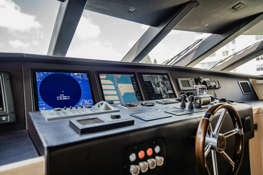 2011 Sunseeker 34 Metre Yacht