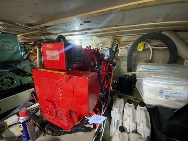 1972 Chris-Craft Commander Flush Deck