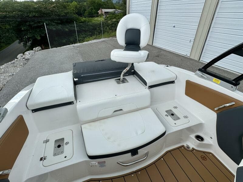 2023 Chaparral 21 SSi Ski & Fish