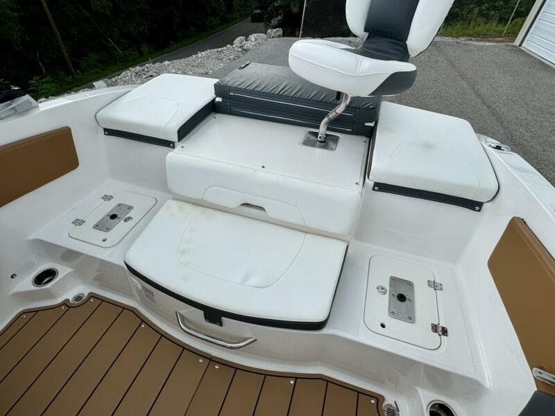 2023 Chaparral 21 SSi Ski & Fish