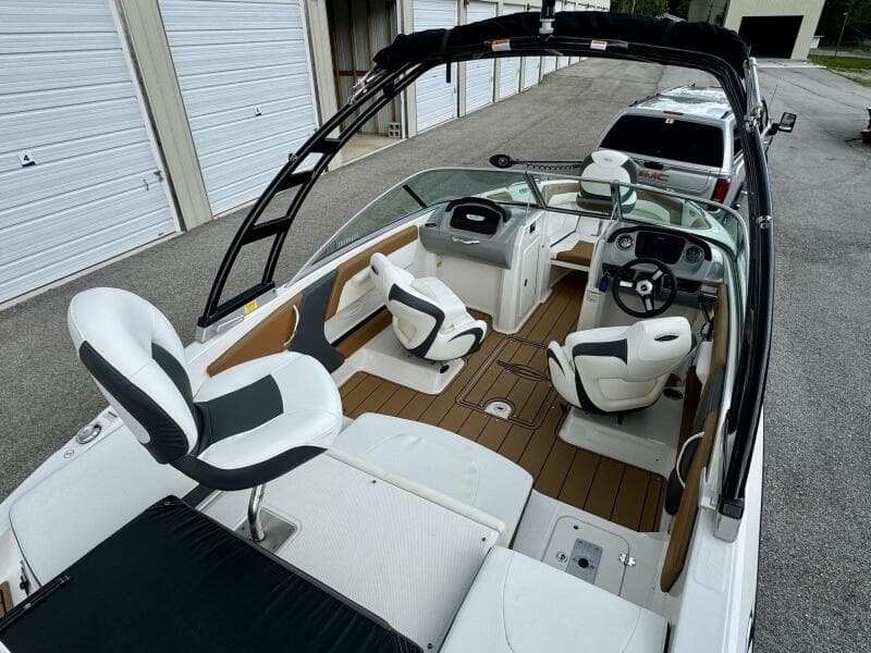 2023 Chaparral 21 SSi Ski & Fish