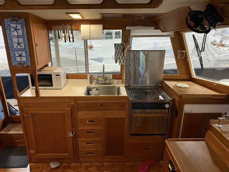 1991 Grand Banks 42 Classic