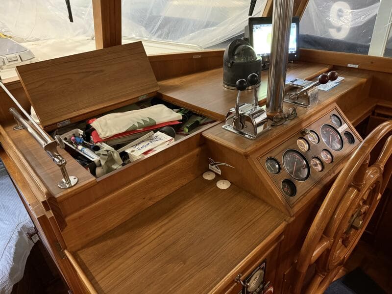 1991 Grand Banks 42 Classic