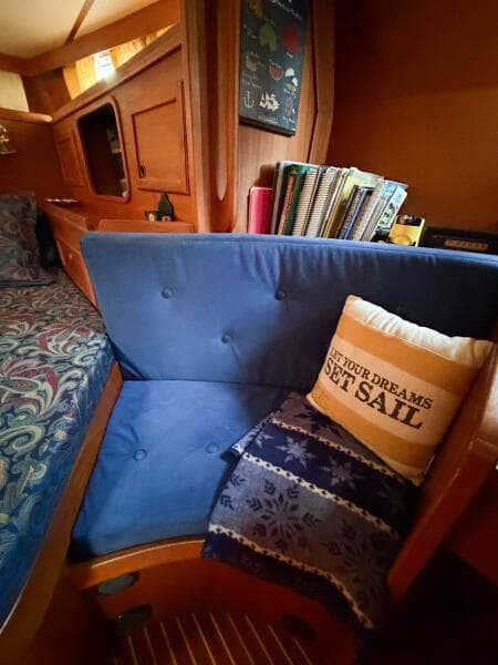 1986 Nauticat 40 Cutter Ketch Pilothouse