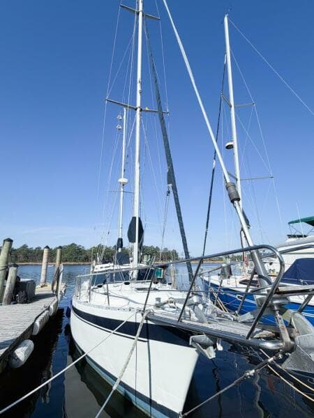 1986 Nauticat 40 Cutter Ketch Pilothouse