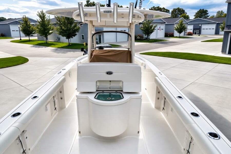 2017 Pursuit C 260 Center Console