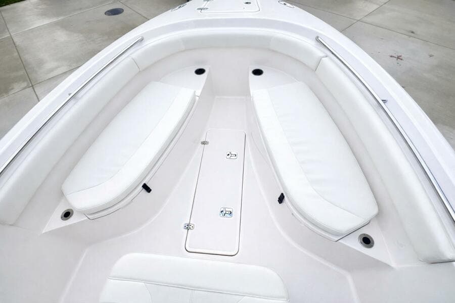 2017 Pursuit C 260 Center Console