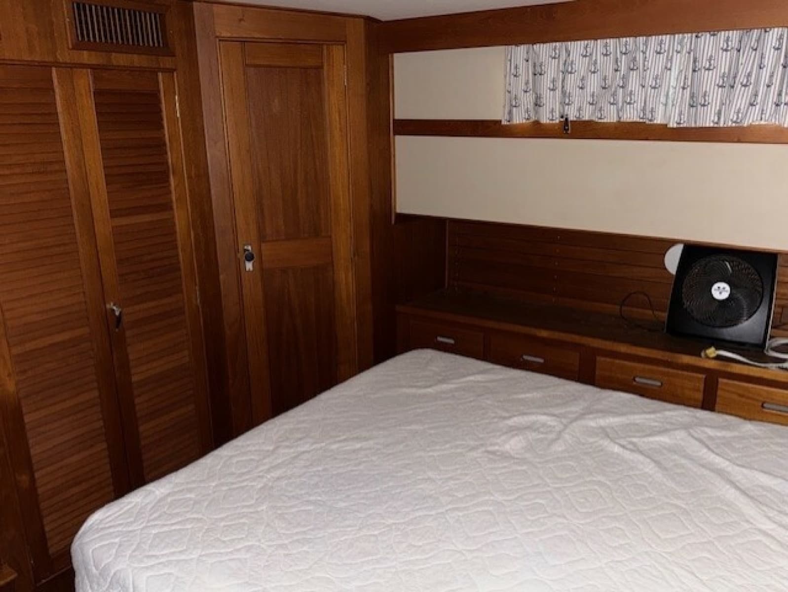Aft stateroom