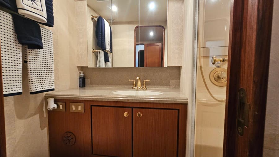 2000 Ocean Yachts 70 SUPER SPORT