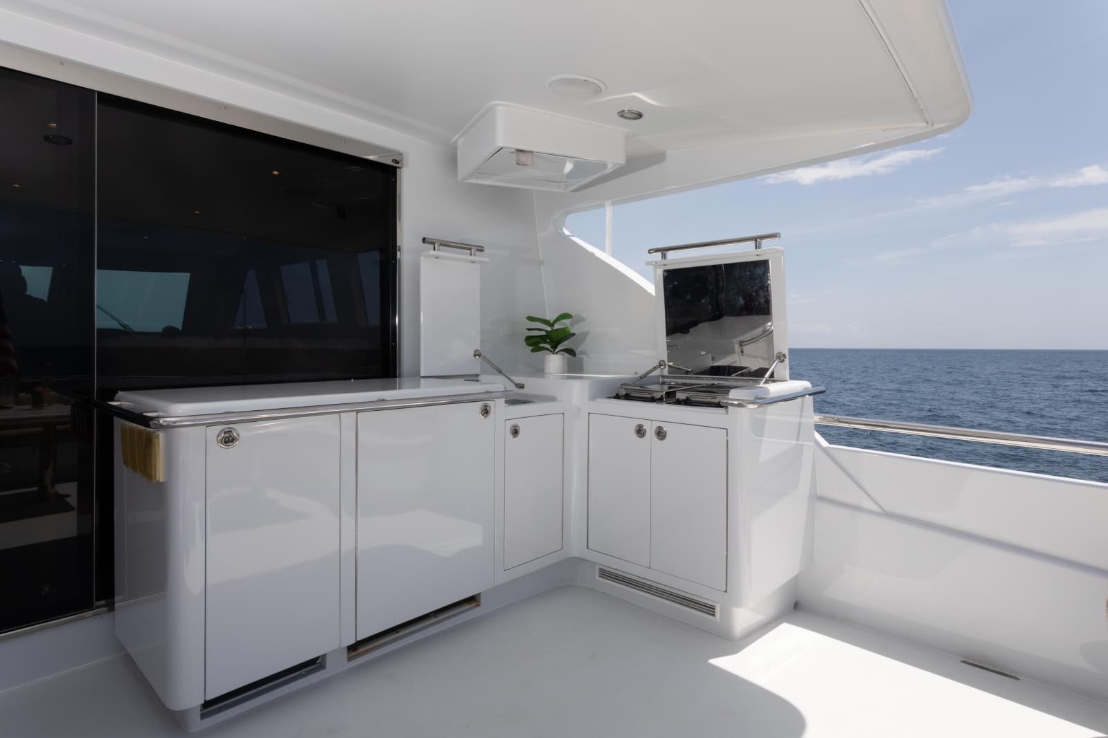 Sun Deck Bar