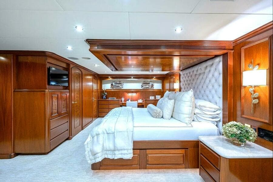 2000 Christensen Raised Pilothouse MY