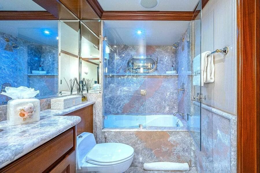2000 Christensen Raised Pilothouse MY