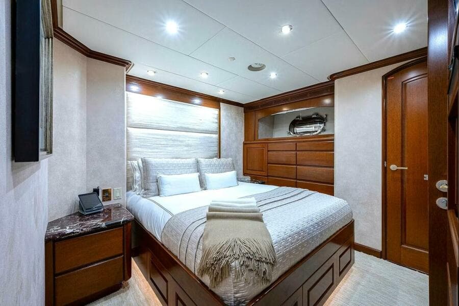 2000 Christensen Raised Pilothouse MY