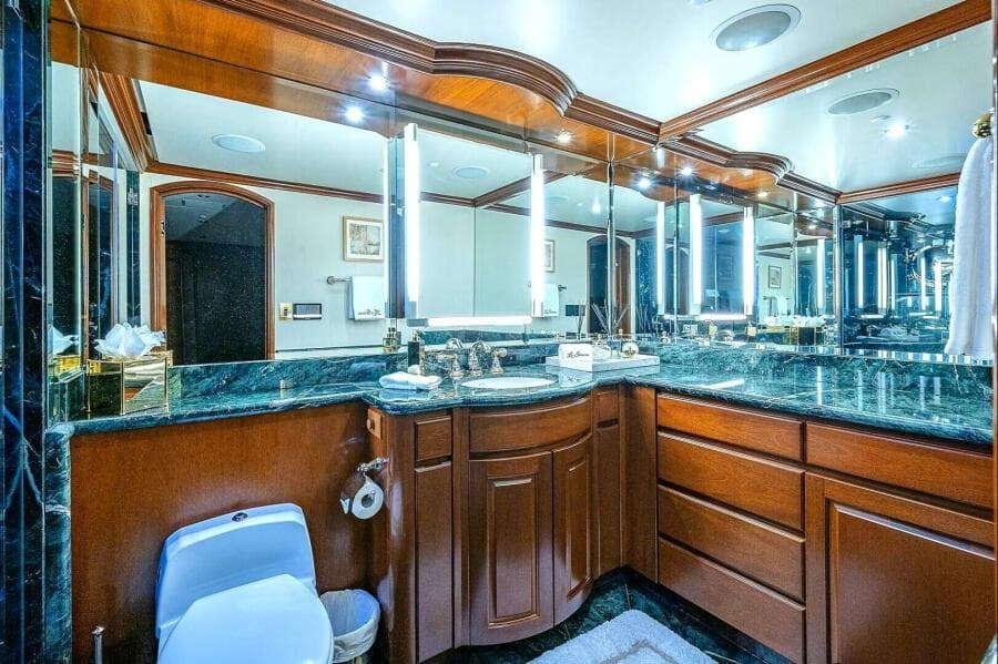 2000 Christensen Raised Pilothouse MY